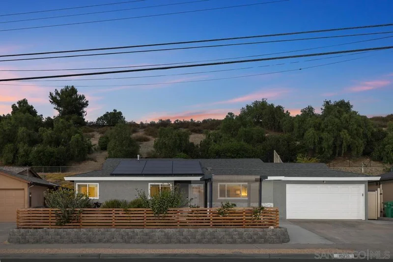 10231 Settle Rd, Santee, CA 92071