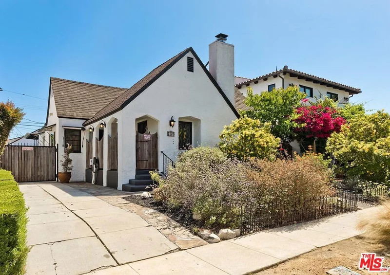 9120 Gibson Street, Los Angeles, CA 90034