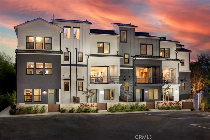 19071 Main Street 113, Huntington Beach, CA 92648