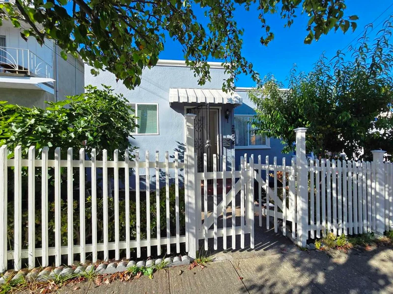 2954 Delaware St, Oakland, CA 94602