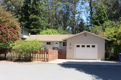 930 Pinetree Lane, Seacliff, CA 95003