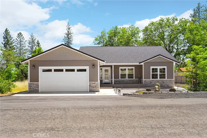 1906 Crandall Way, Paradise, CA 95969