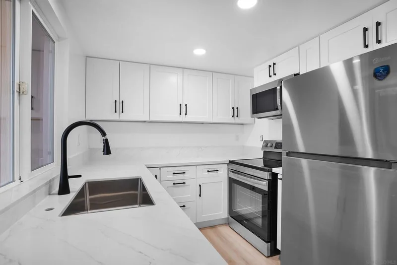 910 N Fig B, Escondido, CA 92026