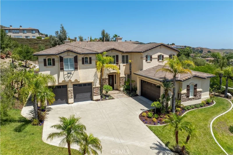 18522 Topanga Canyon