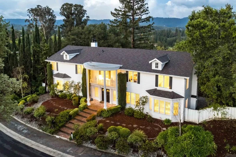 1045 Lassen Drive, Menlo Park, CA 94025