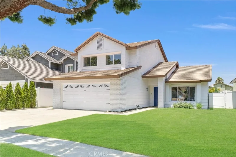 1251 Mayfair Drive, Corona, CA 92882