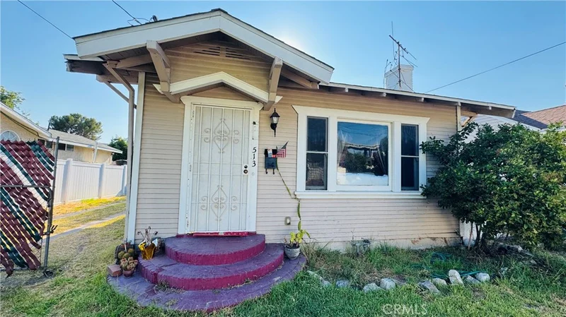513 Hill Dr, Glendale, CA 91206