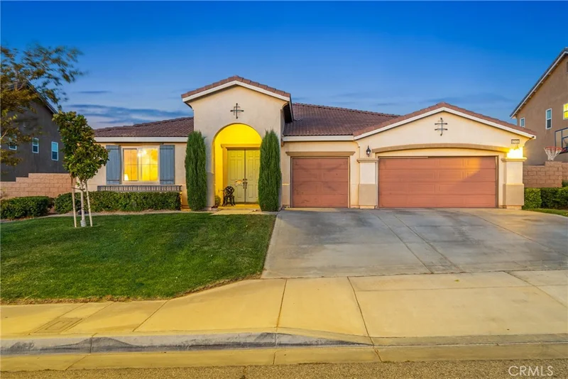 42432 72nd Street W, Lancaster, CA 93536