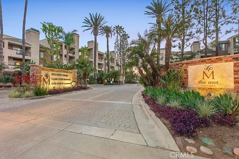 5530 Owensmoutth Avenue 306, Woodland Hills, CA 91367