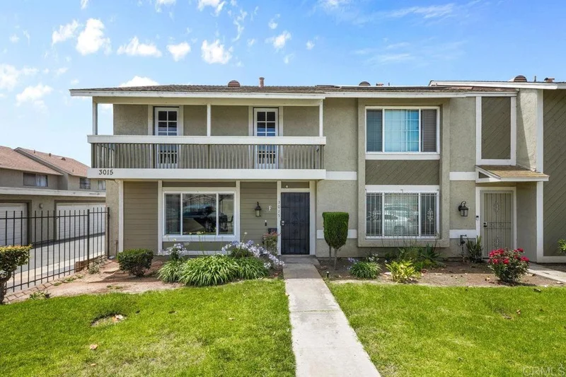 3015 Iris Avenue F, San Ysidro, CA 92173