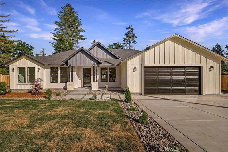 8462 Montna Drive, Paradise, CA 95969