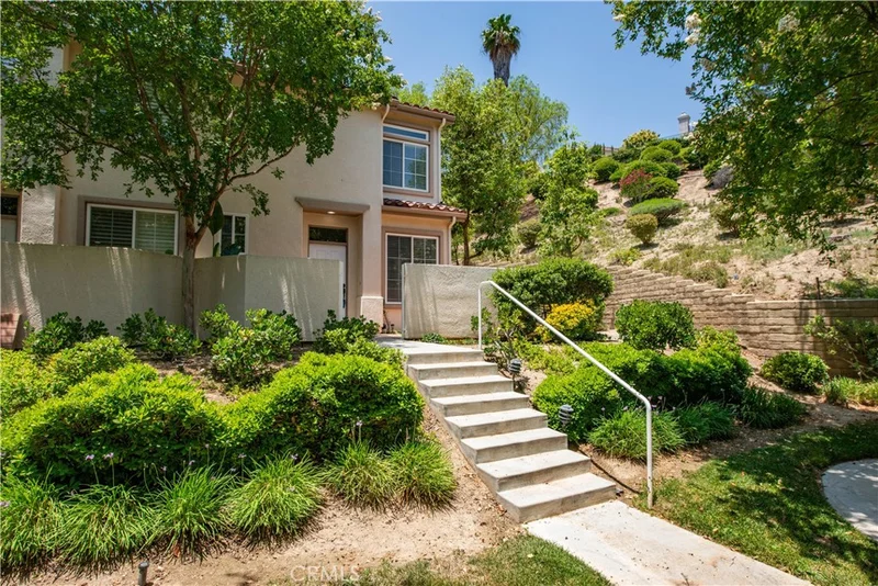 25773 Perlman Place G, Stevenson Ranch, CA 91381