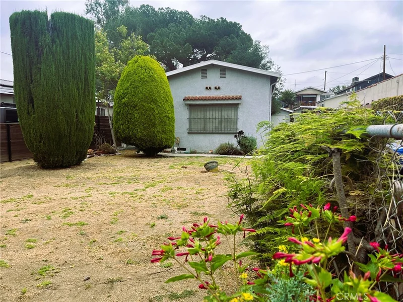 1024 Farnam Street, Los Angeles, CA 90042