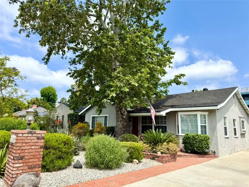 11559 Blix Street, Valley Village, CA 91602