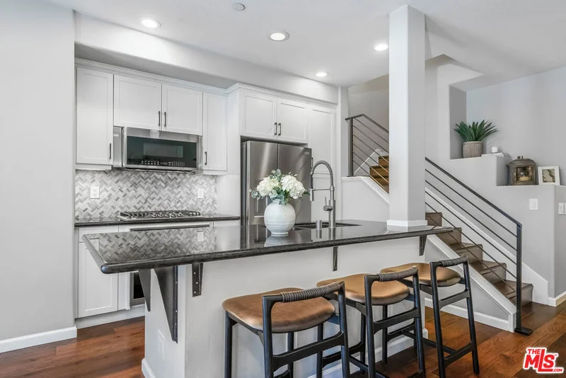 5510 W 149th Place 10, Hawthorne, CA 90250
