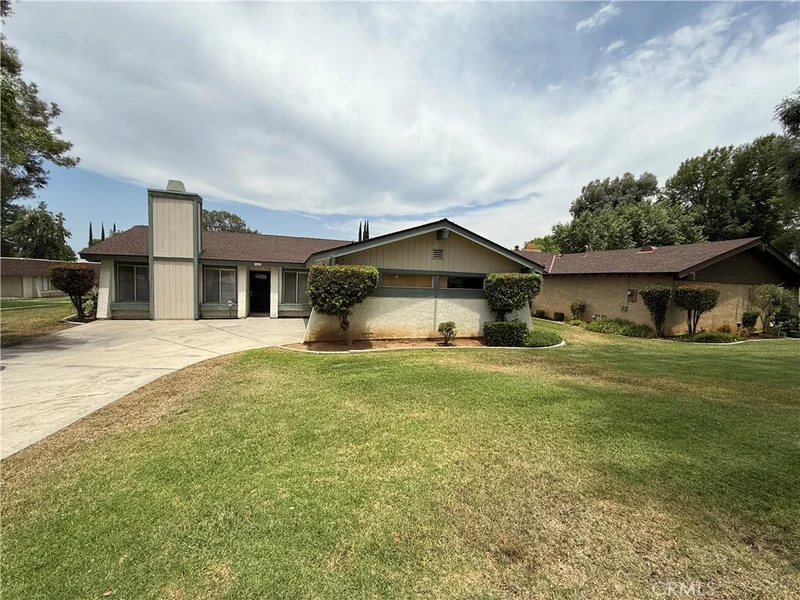 1009 E Palm Avenue, Redlands, CA 92374