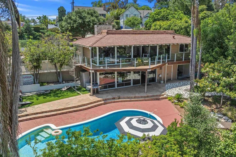 630 Crest Drive, Vista, CA 92084