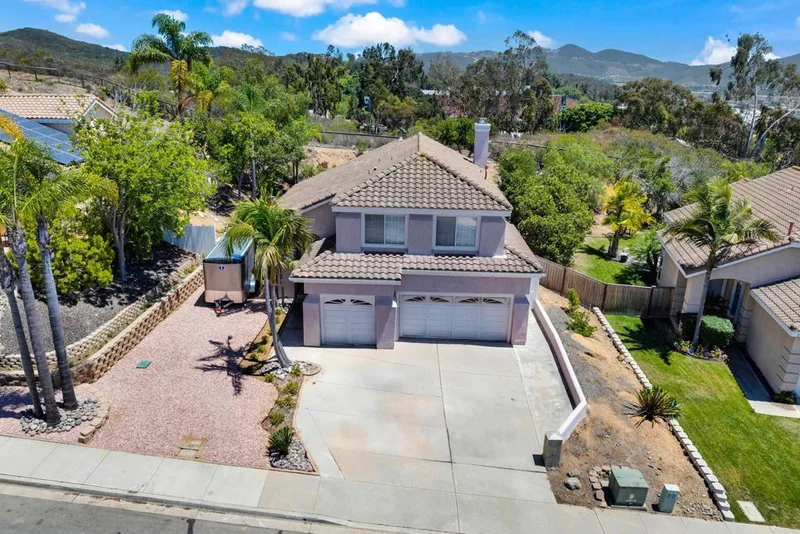 1159 Avenida Azul, San Marcos, CA 92069