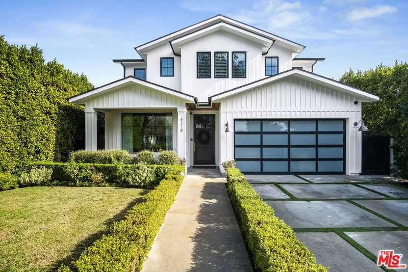 4218 Shadyglade Avenue, Studio City, CA 91604