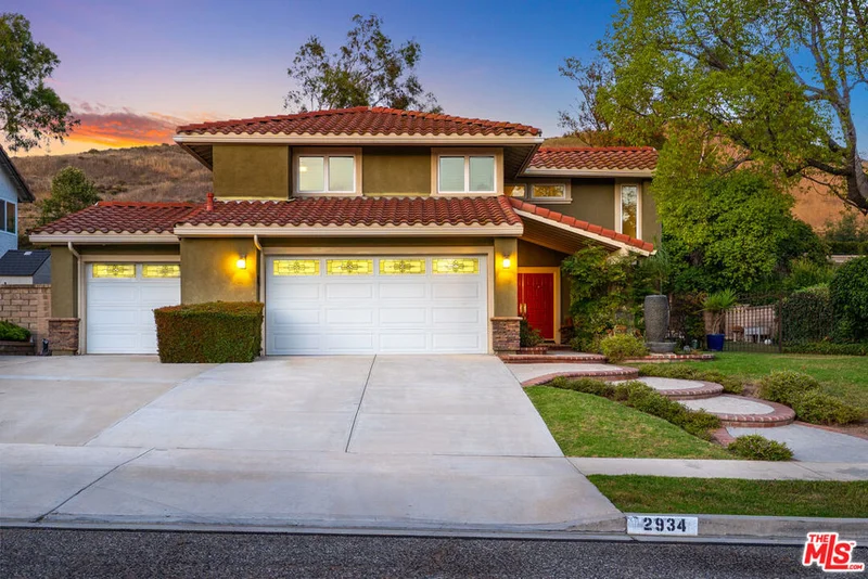 2934 Chippewa Avenue, Simi Valley, CA 93063