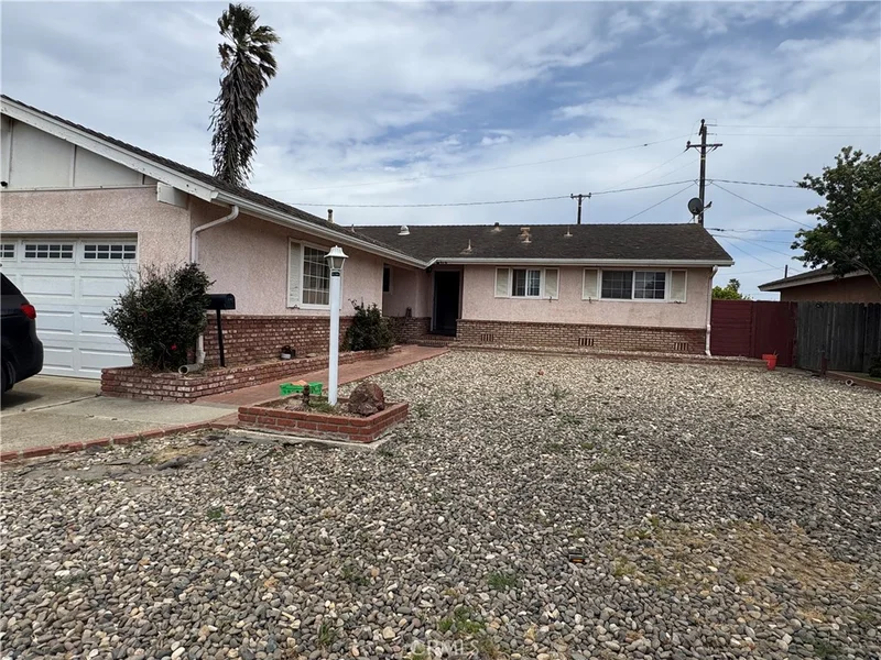 616 N X Street, Lompoc, CA 93436