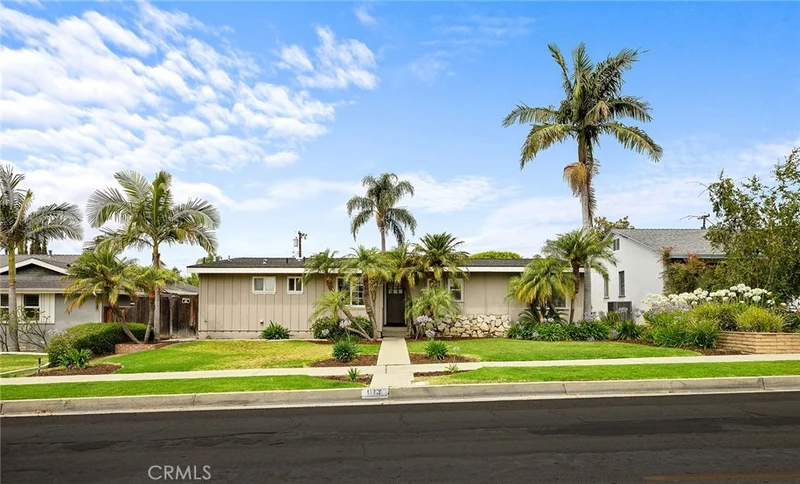1113 N Raymond Avenue