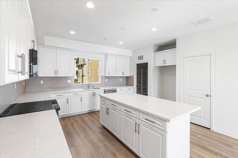 8608 Amherst St, Santee, CA 92071