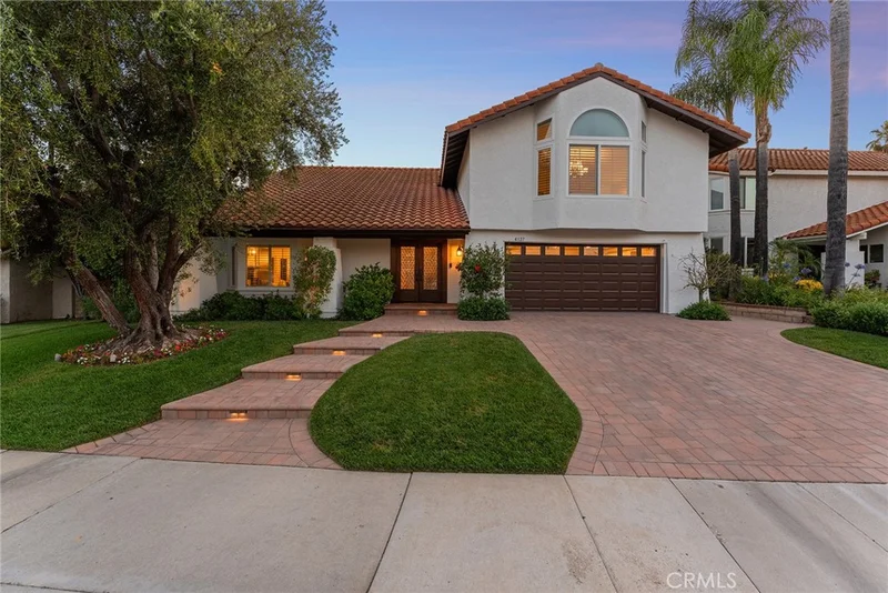6137 Rustling Oaks Drive, Agoura Hills, CA 91301