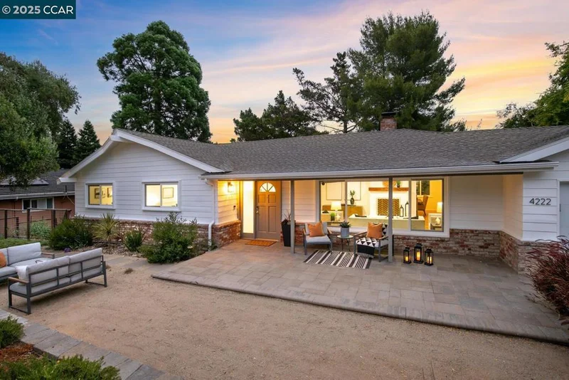 4222 Aberfoil Ave, Oakland, CA 94605