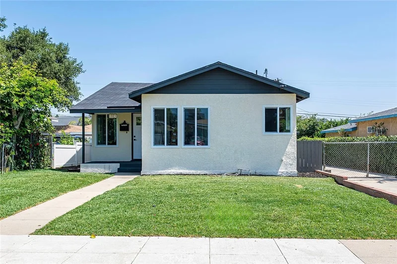 1021 W 5th Street, Corona, CA 92882