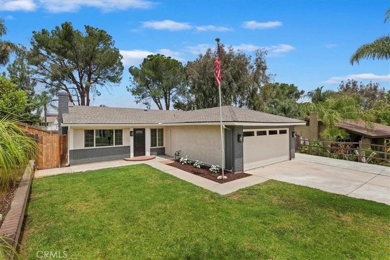 2266 Mcneil Circle, Corona, CA 92882