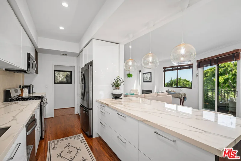 9000 Cynthia Street 201, West Hollywood, CA 90069