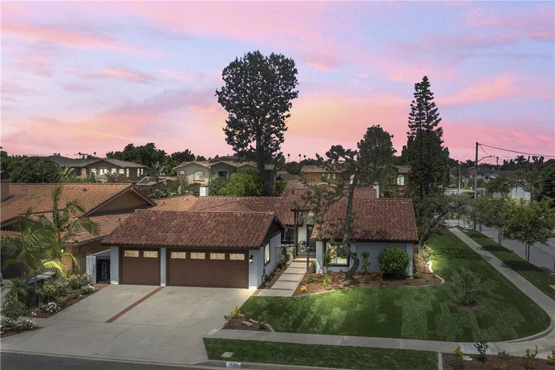10501 Bellman Ave, Downey, CA 90241