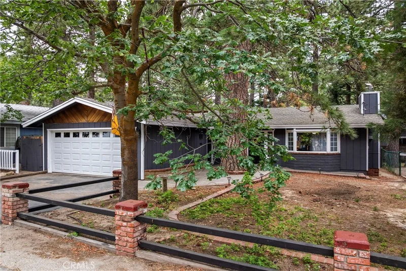 1381 Blackfoot Trail W, Lake Arrowhead, CA 92378