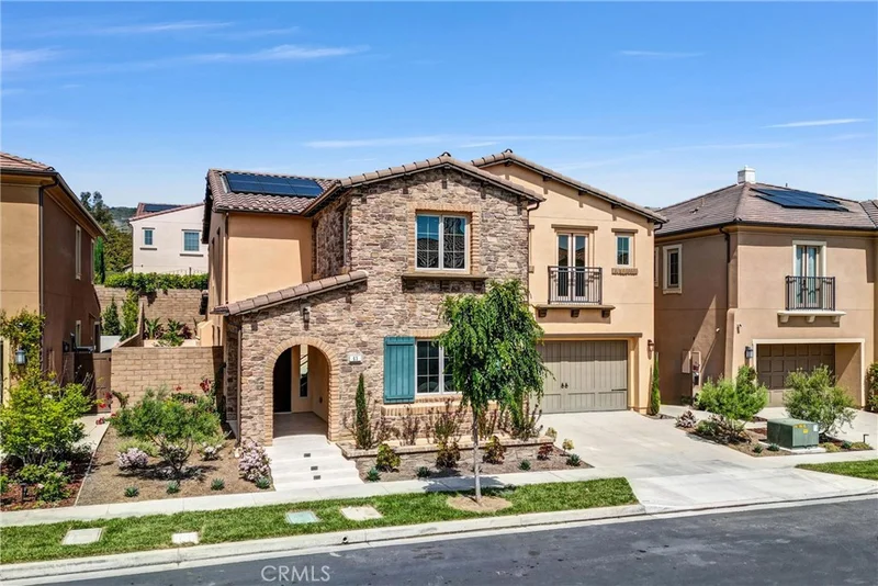 63 Poncho, Irvine, CA 92602