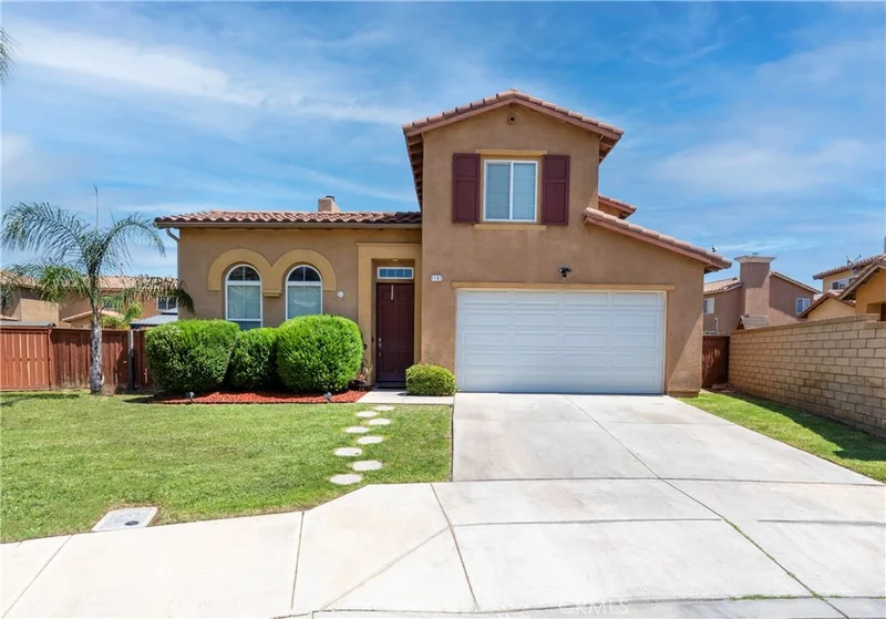 1182 Chenin Blanc Circle, Perris, CA 92571