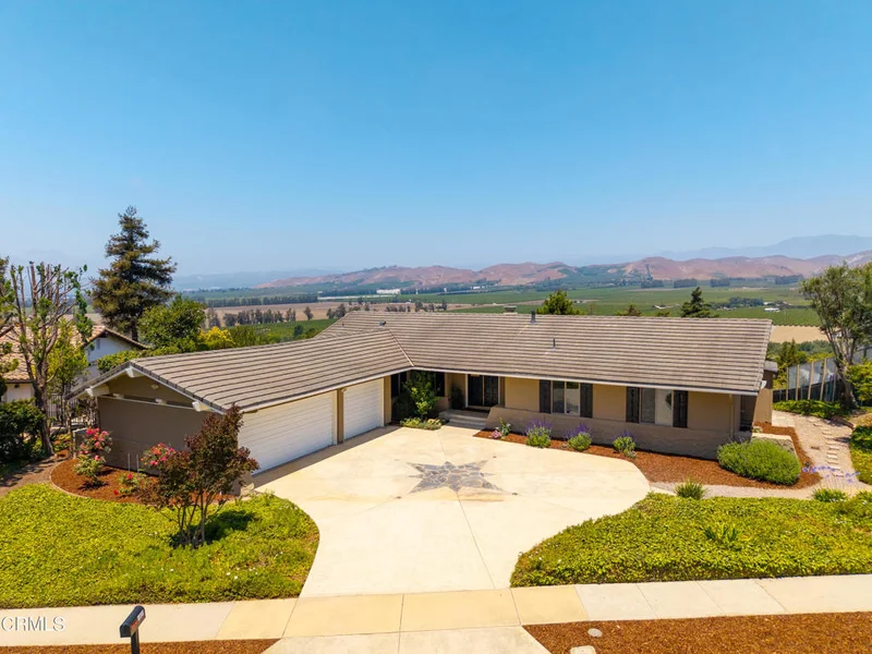 1027 Garrido Drive, Camarillo, CA 93010