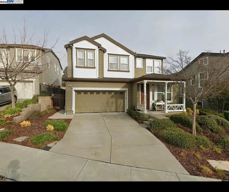 1049 Amber Ridge Ln, Vacaville, CA 95687