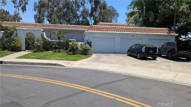 5523 Via La Mesa O, Laguna Woods, CA 92637