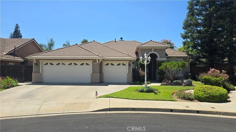3018 Coventry Avenue, Clovis, CA 93611