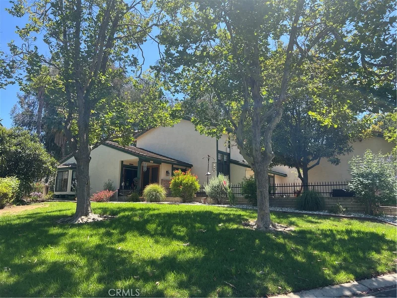 2587 Eagle Circle, Corona, CA 92882