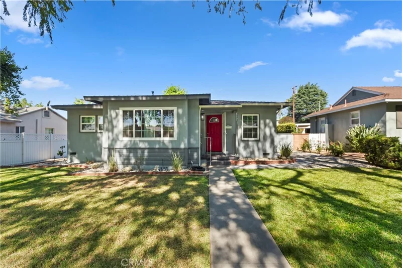 617 N Palm Avenue, Upland, CA 91786