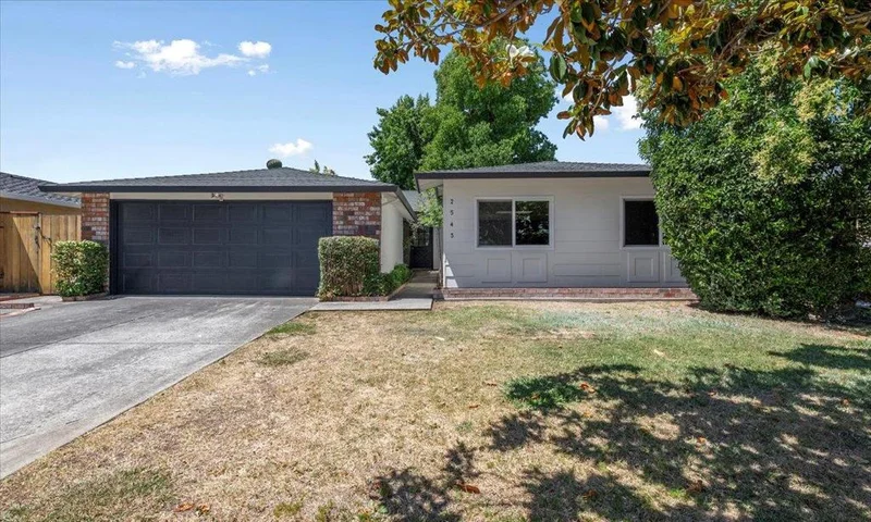 2543 Loomis Drive, San Jose, CA 95121