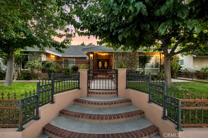 7951 Woodlake Avenue, West Hills, CA 91304