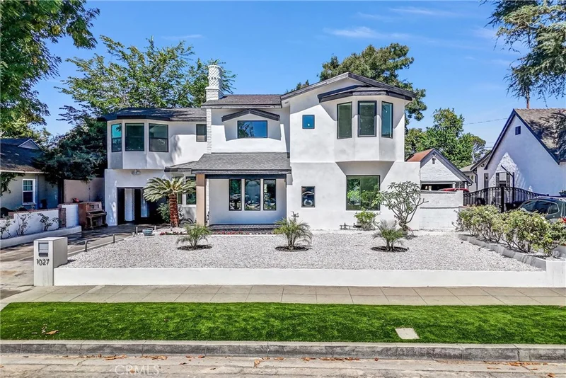 1027 N Lamer Street, Burbank, CA 91506