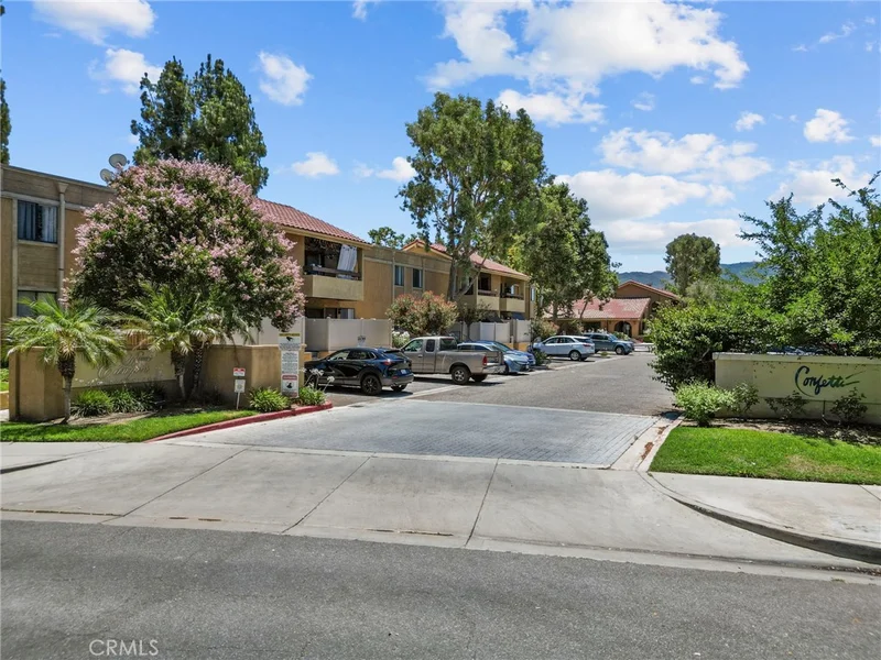 18750 Mandan Street 1112, Canyon Country, CA 91351