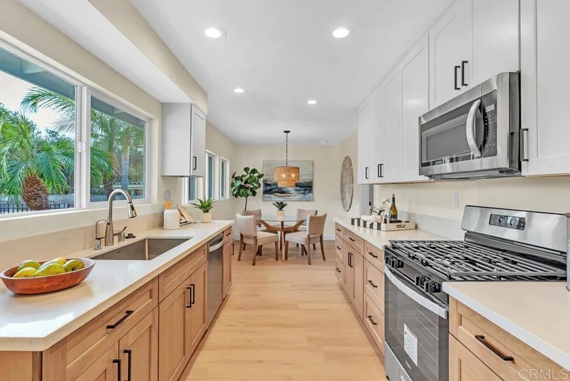 1165 Oak Drive, Vista, CA 92084