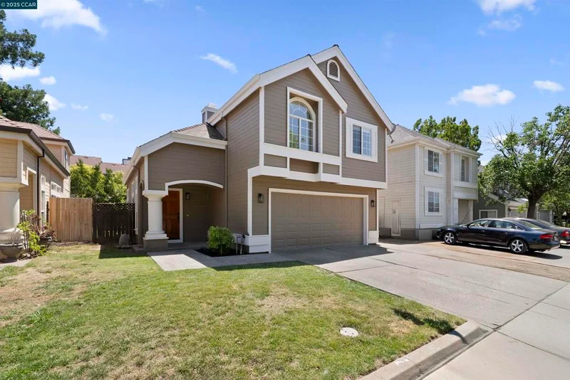 2726 Compton Parc Ln