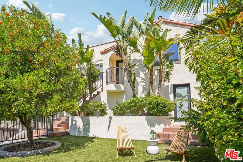851 Tularosa Drive, Los Angeles, CA 90026