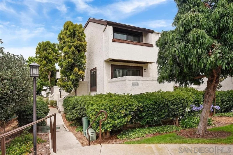 2298 Caminito Pajarito 79, San Diego, CA 92107